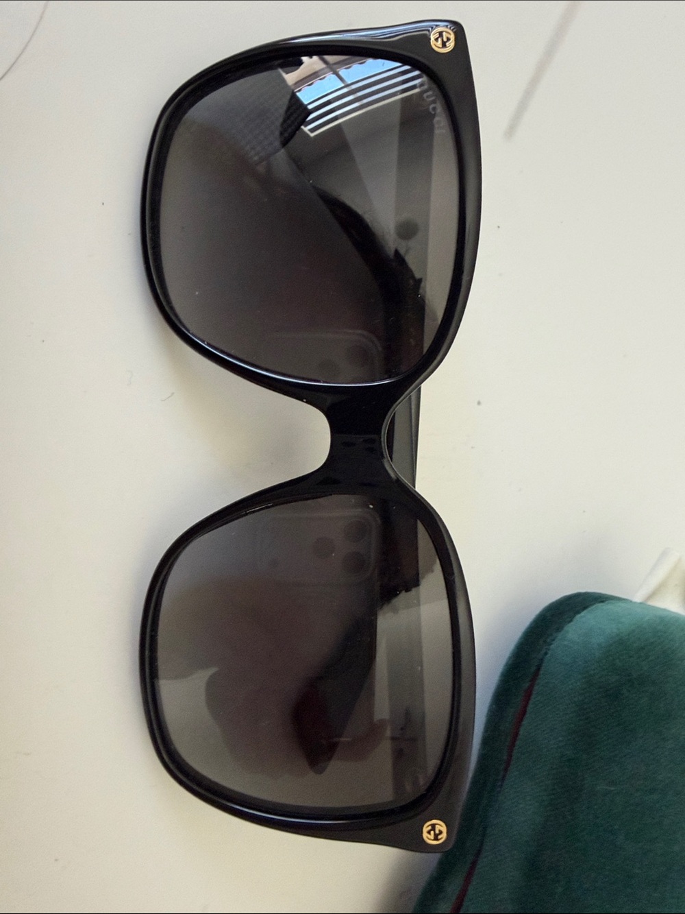 Gucci Black Designer Sunglasses with Dark Lenses - Picture 2 of 5